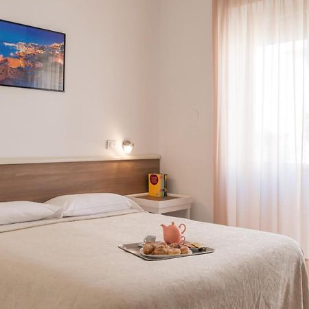 Hotel Viola Gaeta Eksteriør bilde