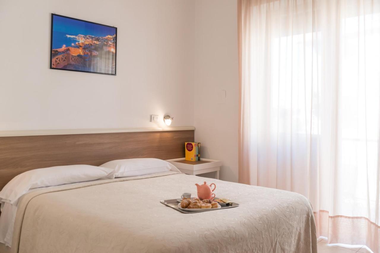 Hotel Viola Gaeta Eksteriør bilde