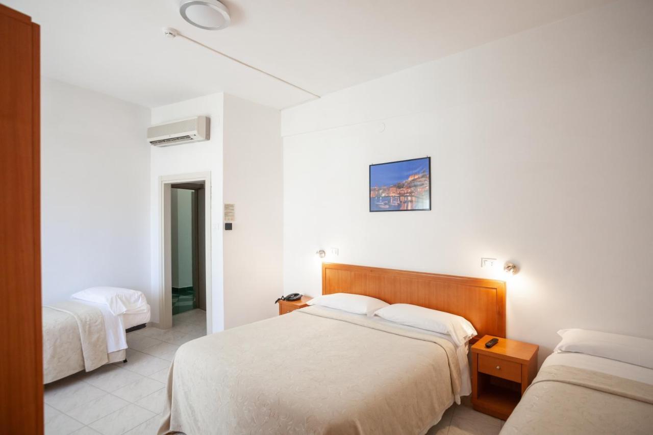 Hotel Viola Gaeta Eksteriør bilde
